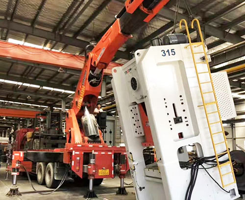 板桥镇提升工作效率，选择优质折臂吊租赁服务