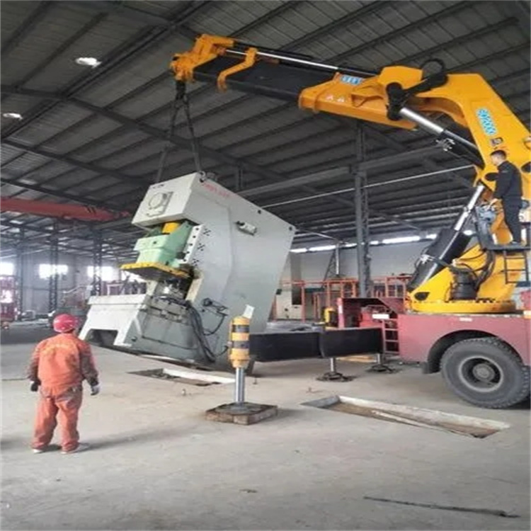 板桥镇80吨折臂吊车出租附近电话