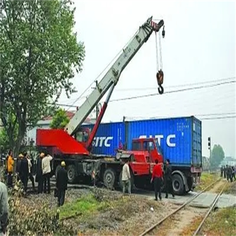 板桥镇如何快速找到附近的吊车救援公司