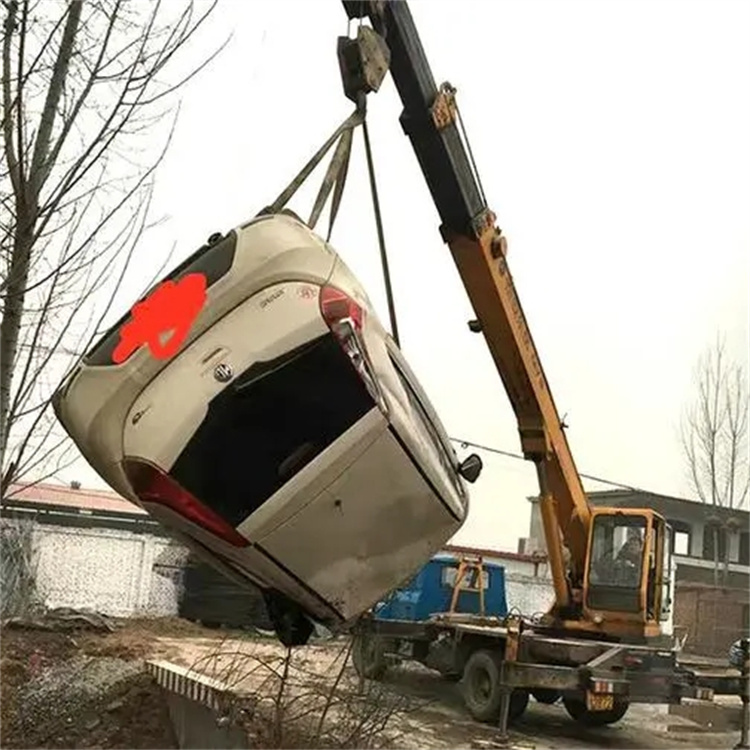 板桥镇随时待命，吊车24小时道路救援服务全解析