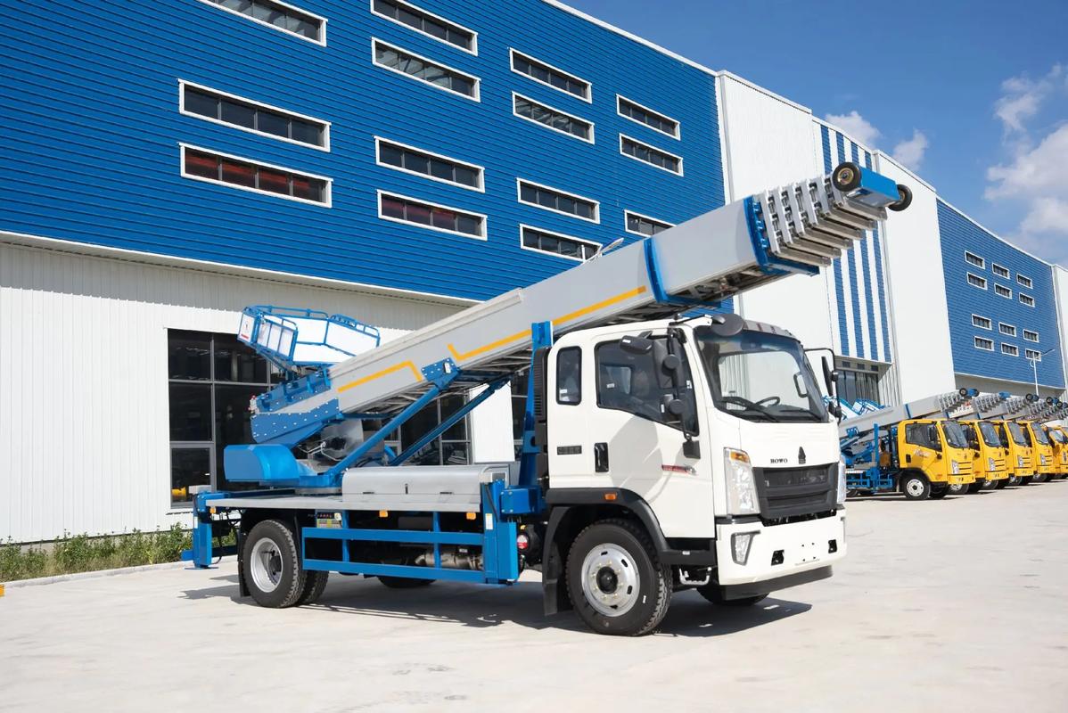 板桥镇出租云梯车高空作业车 建筑垃圾搬运